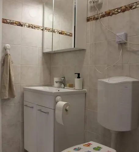 Apartment Apartment Next To River Budapest